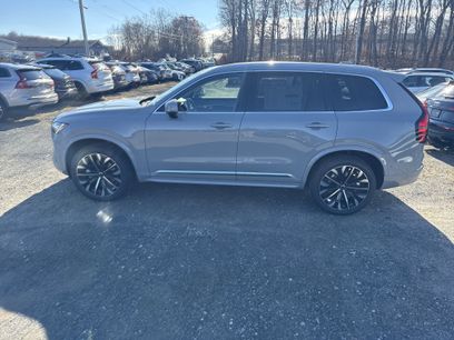 New 2026 Volvo XC90 B6 Ultra w/ Protection Package