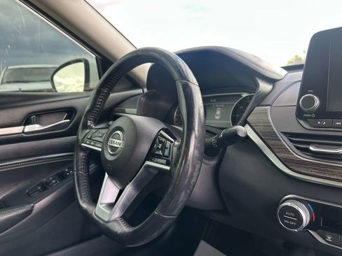 Used 2019 Nissan Altima 2.5 Platinum image 18