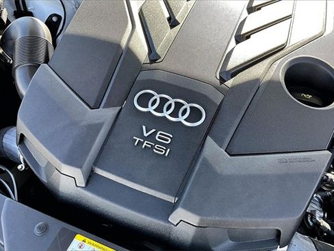Used 2023 Audi A8 L 3.0T w/ Luxury Package image 34