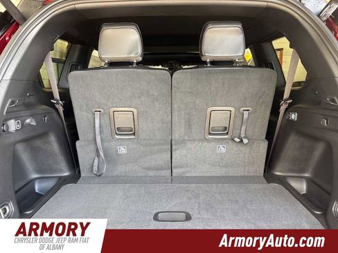 New 2025 Jeep Grand Cherokee L Altitude image 30