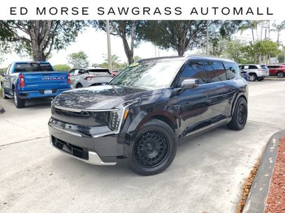 Used 2025 Kia EV9 Land w/ Towing Package