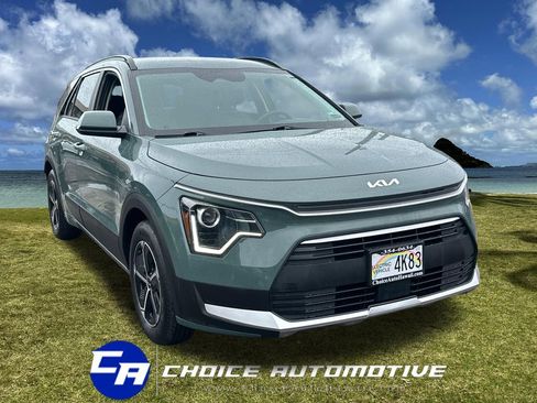 Used 2023 Kia Niro EX image 11