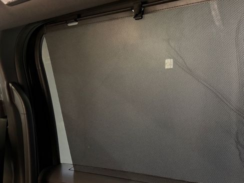 Used 2023 Toyota Sienna XSE FWD image 38