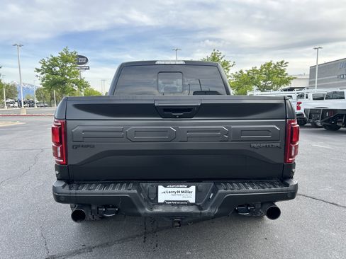 Used 2018 Ford F150 Raptor w/ Equipment Group 802A Luxury AWD/4WD image 4