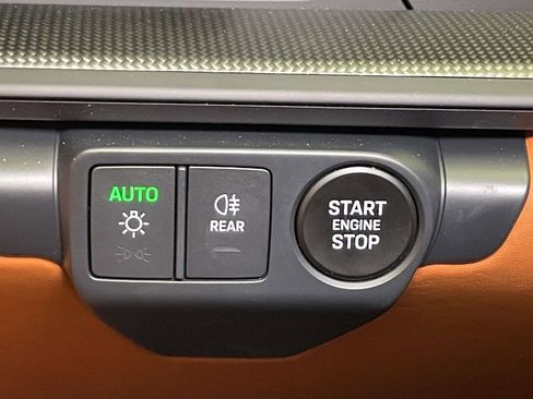 Used 2025 Porsche 911 Carrera S image 40