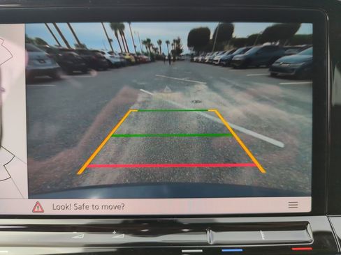 New 2026 Volkswagen Atlas SE image 33