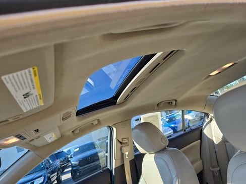 Used 2015 Buick Regal Premium image 30