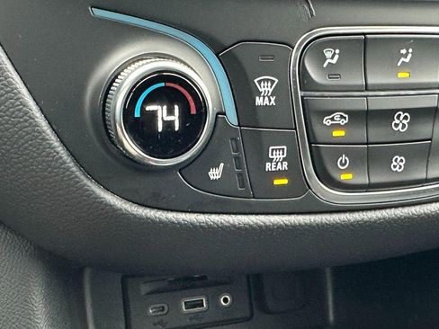 Used 2024 Chevrolet Equinox LT image 21