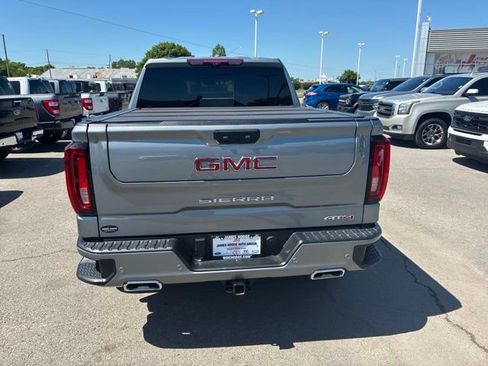 Used 2024 GMC Sierra 1500 AT4 w/ Technology Package AWD/4WD image 5