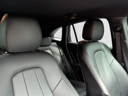 Used 2022 Mercedes-Benz GLA 250 w/ Premium Package Lite image 25