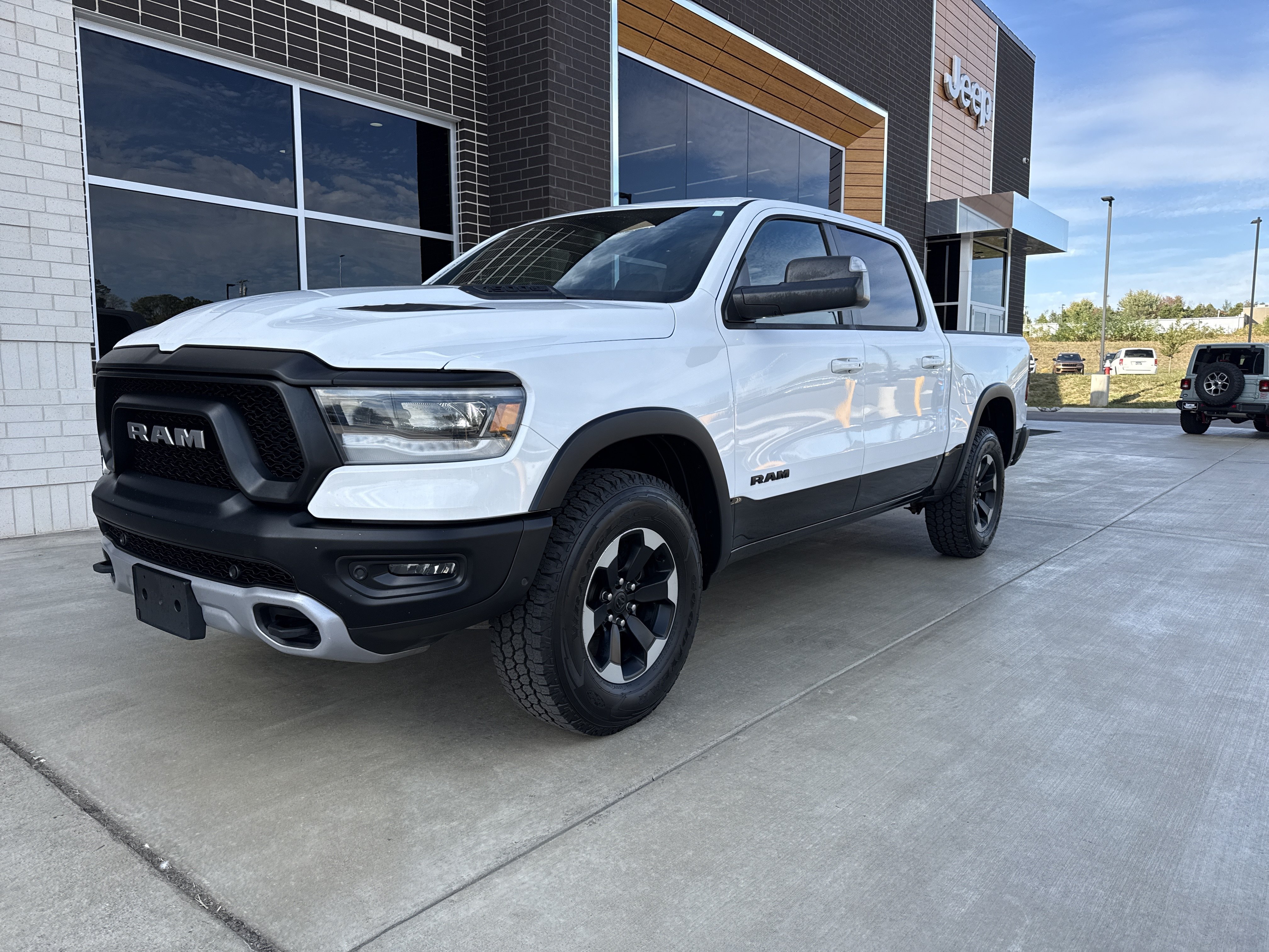 Used 2019 RAM 1500 Rebel w/ Rebel Level 2 Equipment Group AWD/4WD image 2
