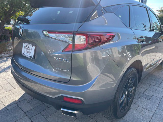 Used 2025 Acura RDX SH-AWD image 12