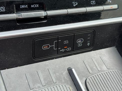Used 2025 Hyundai Santa Fe SEL FWD image 21