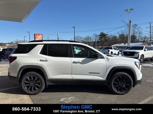 New 2026 GMC Terrain Elevation w/ Elevation Premium Package AWD/4WD image 8