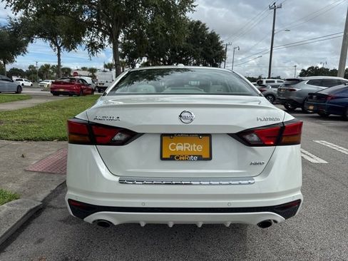 Used 2022 Nissan Altima 2.5 Platinum image 6
