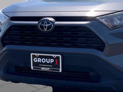 Used 2022 Toyota RAV4 LE AWD/4WD image 30