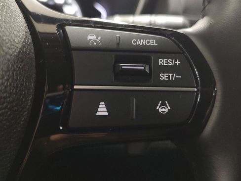 Used 2025 Honda Pilot EX-L image 15