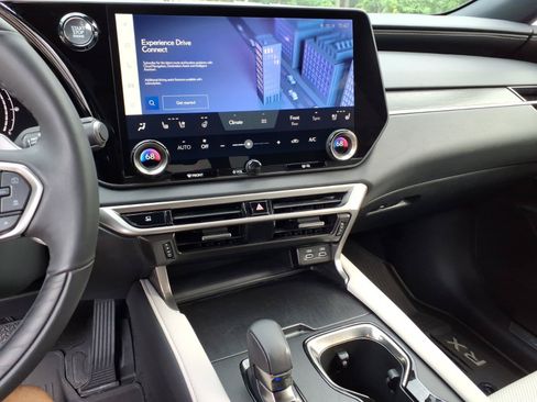 Certified 2024 Lexus RX 350 Premium w/ Convenience Package AWD/4WD image 20