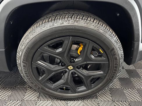 Used 2022 Rivian R1T Launch Edition image 18