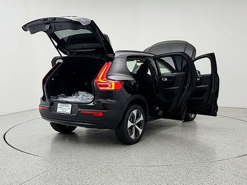 New 2026 Volvo XC40 B5 Plus w/ Protection Package Premier AWD/4WD image 11