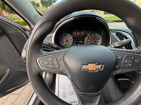 Used 2020 Chevrolet Malibu LT FWD image 48