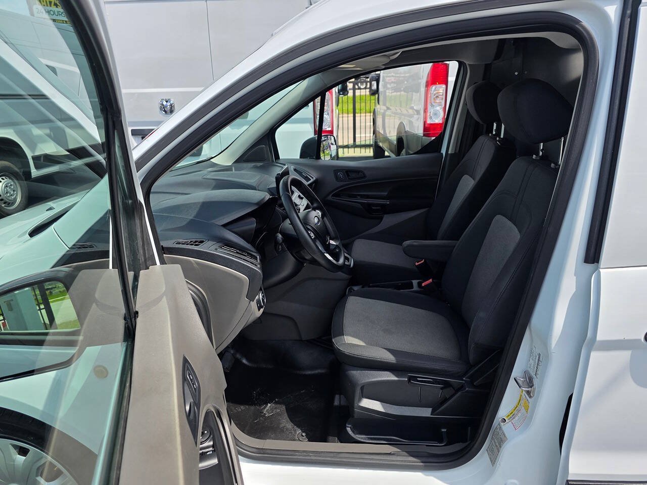 Used 2020 Ford Transit Connect XL FWD image 18
