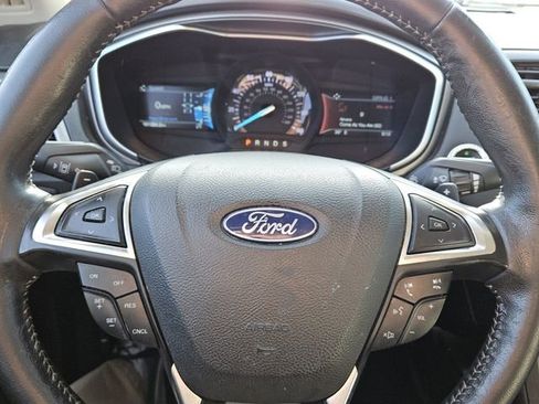 Used 2019 Ford Fusion SE w/ Equipment Group 151A image 11