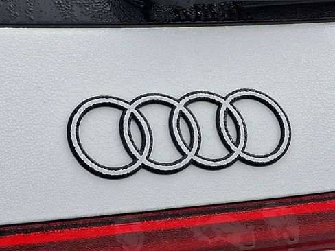 Used 2025 Audi Q5 Premium Plus w/ Premium Plus image 31