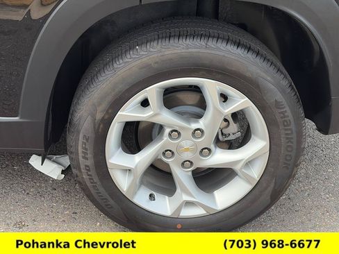 Certified 2024 Chevrolet Trax LS w/ LS Convenience Package FWD image 27