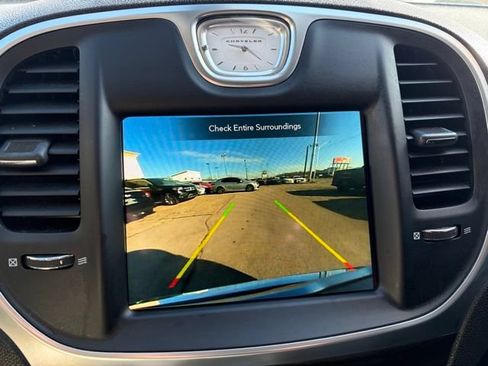 Used 2021 Chrysler 300 Touring L RWD image 26