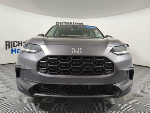 Used 2025 Honda HR-V LX image 3
