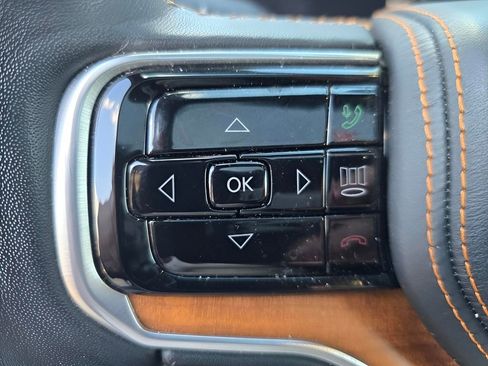 Used 2024 Jeep Grand Wagoneer L Series III AWD/4WD image 53
