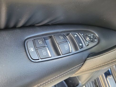 Used 2021 Nissan Armada Platinum w/ Captain's Chairs Package RWD image 23