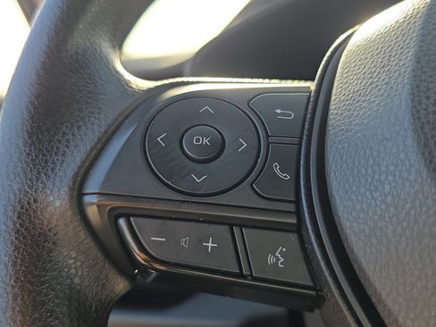 Used 2024 Toyota RAV4 XLE image 31