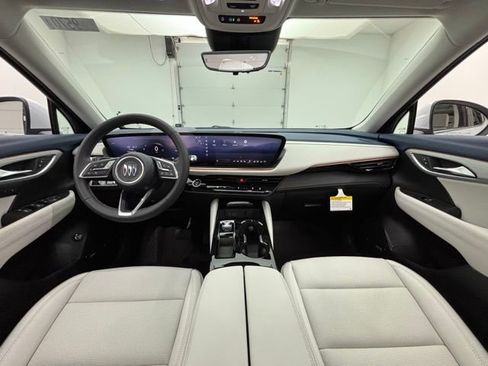 New 2026 Buick Envision Avenir image 2
