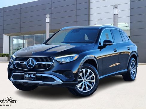 Used 2024 Mercedes-Benz GLC 300 4MATIC image 1