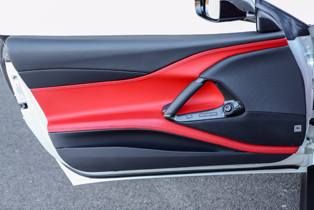 Certified 2018 Ferrari 812 Superfast RWD image 67