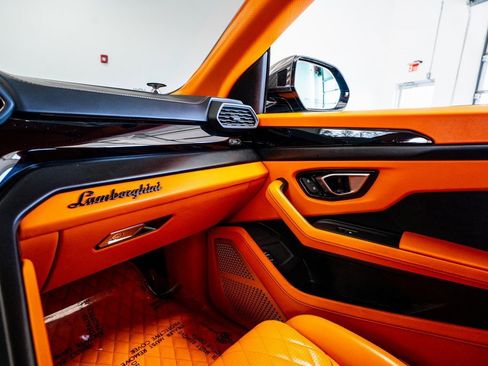Used 2022 Lamborghini Urus image 69