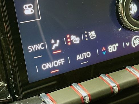 Used 2025 GMC Yukon AT4 Ultimate image 24