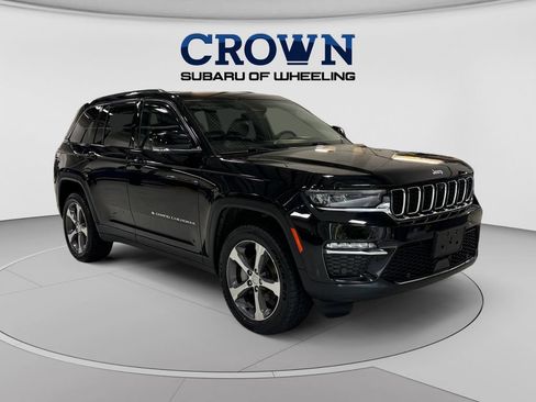 Used 2023 Jeep Grand Cherokee Limited w/ Luxury Tech Group II AWD/4WD image 1