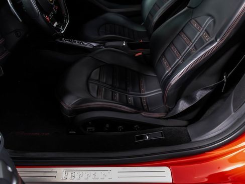 Certified 2022 Ferrari F8 Tributo image 41