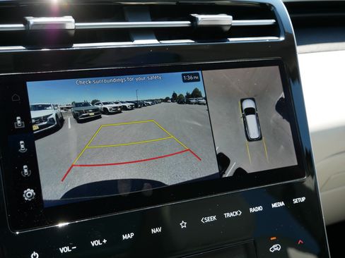 Certified 2024 Hyundai Tucson Limited AWD/4WD image 34