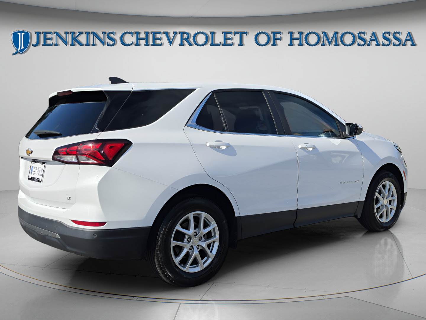 Used 2024 Chevrolet Equinox LT FWD image 4