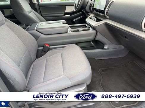 Used 2025 Ford Expedition Max Active image 13