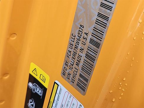 Used 2021 Jeep Wrangler Unlimited Rubicon 4xe w/ Steel Bumper Group image 14