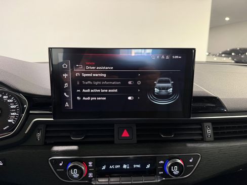 Used 2022 Audi A5 2.0T Premium image 41