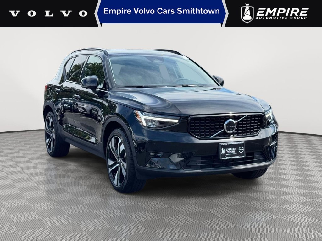 Certified 2024 Volvo XC40 B5 Plus w/ Protection Package Premier AWD/4WD image 1