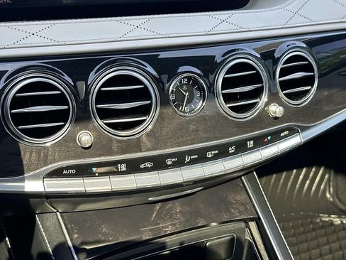Used 2019 Mercedes-Benz S 560 4MATIC Sedan image 31