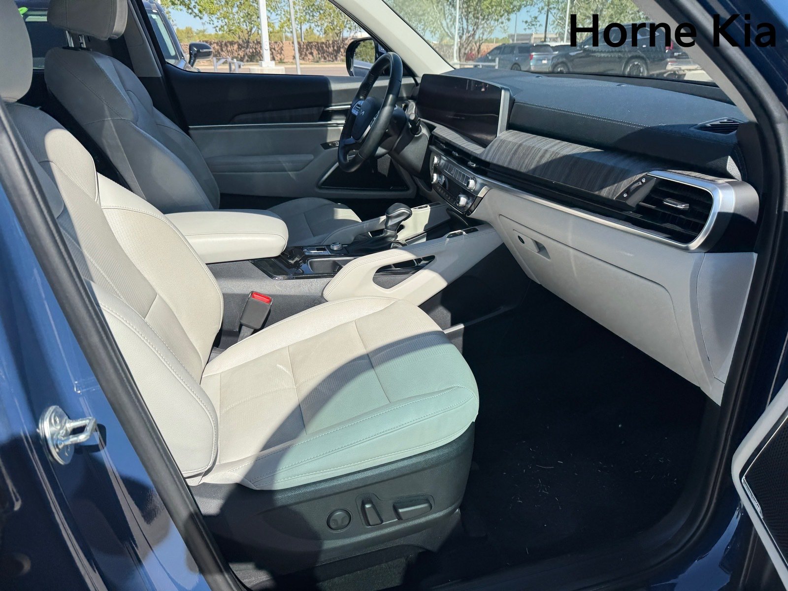 Certified 2024 Kia Telluride SX FWD image 26