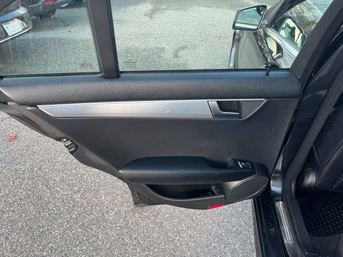Used 2013 Mercedes-Benz C 300 4MATIC Sedan image 17